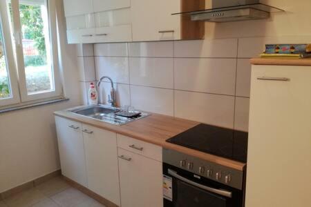 Mystra Apartment Pula Luaran gambar
